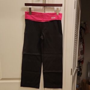 NWOT bebe Capris with Pink Waistband